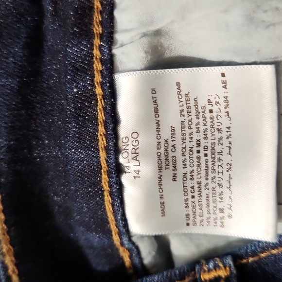 Old Navy Jeans - Picture 6 of 7